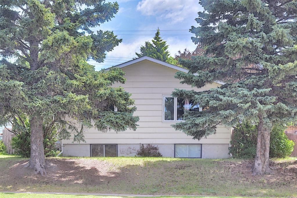I have sold a property at 3224 14 STREET NW in Calgary
